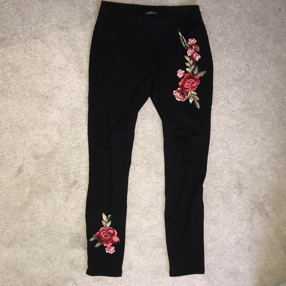 Black floral leggings